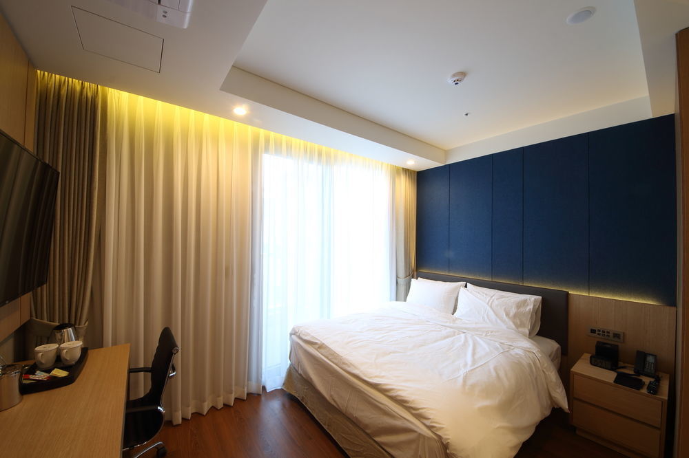 Benikea The H Hotel Hwaseong Exterior foto
