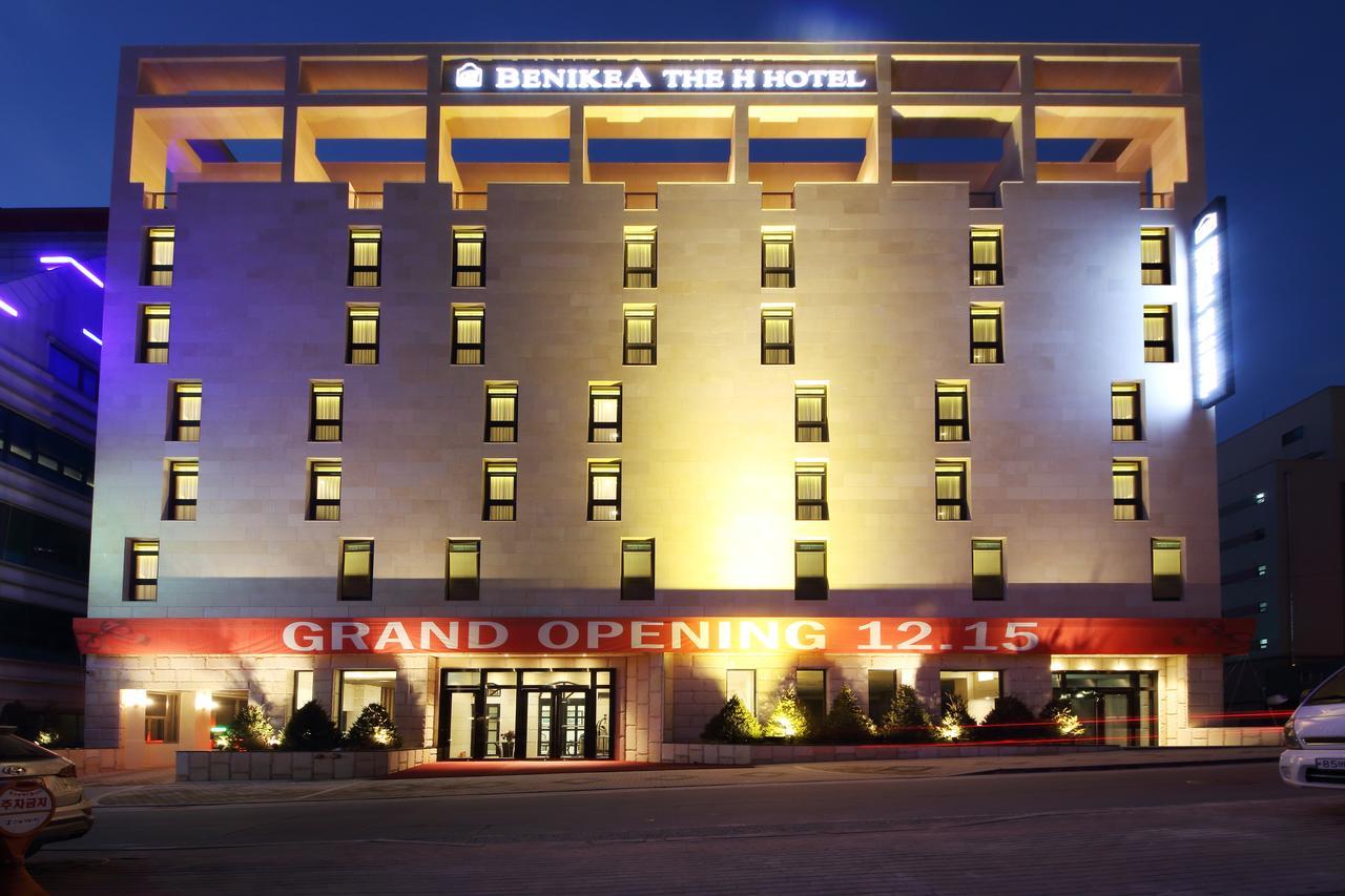 Benikea The H Hotel Hwaseong Exterior foto