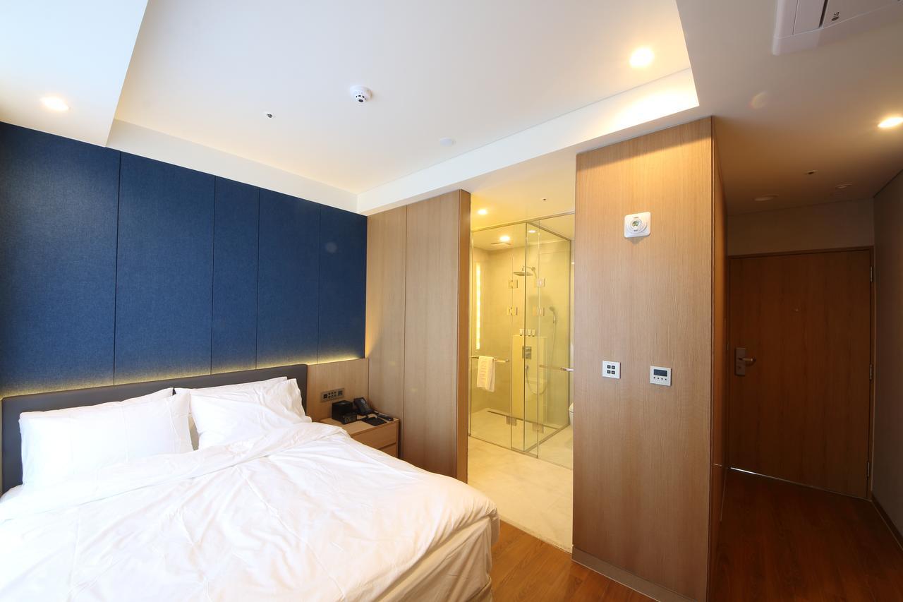 Benikea The H Hotel Hwaseong Exterior foto